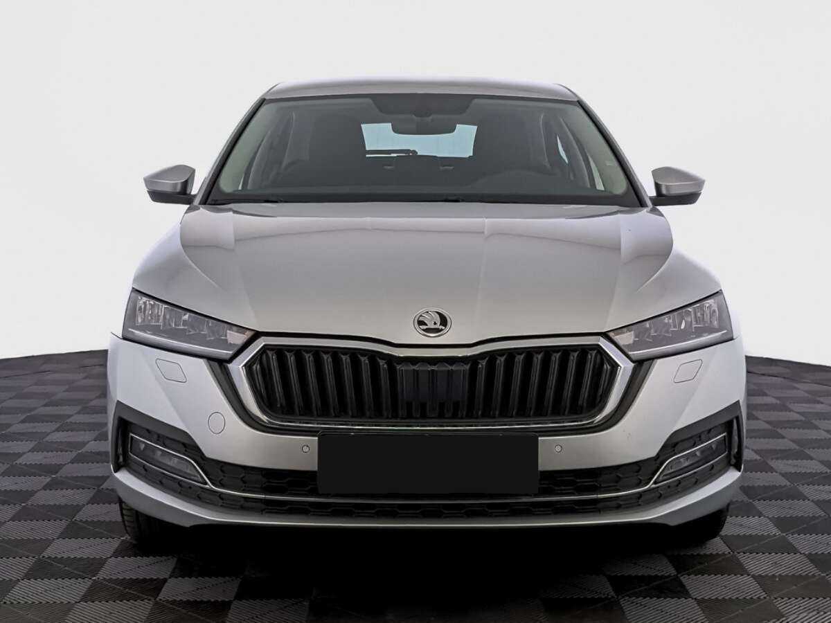 Skoda Octavia б/у, 2021, Роботизированная. Фото: #1