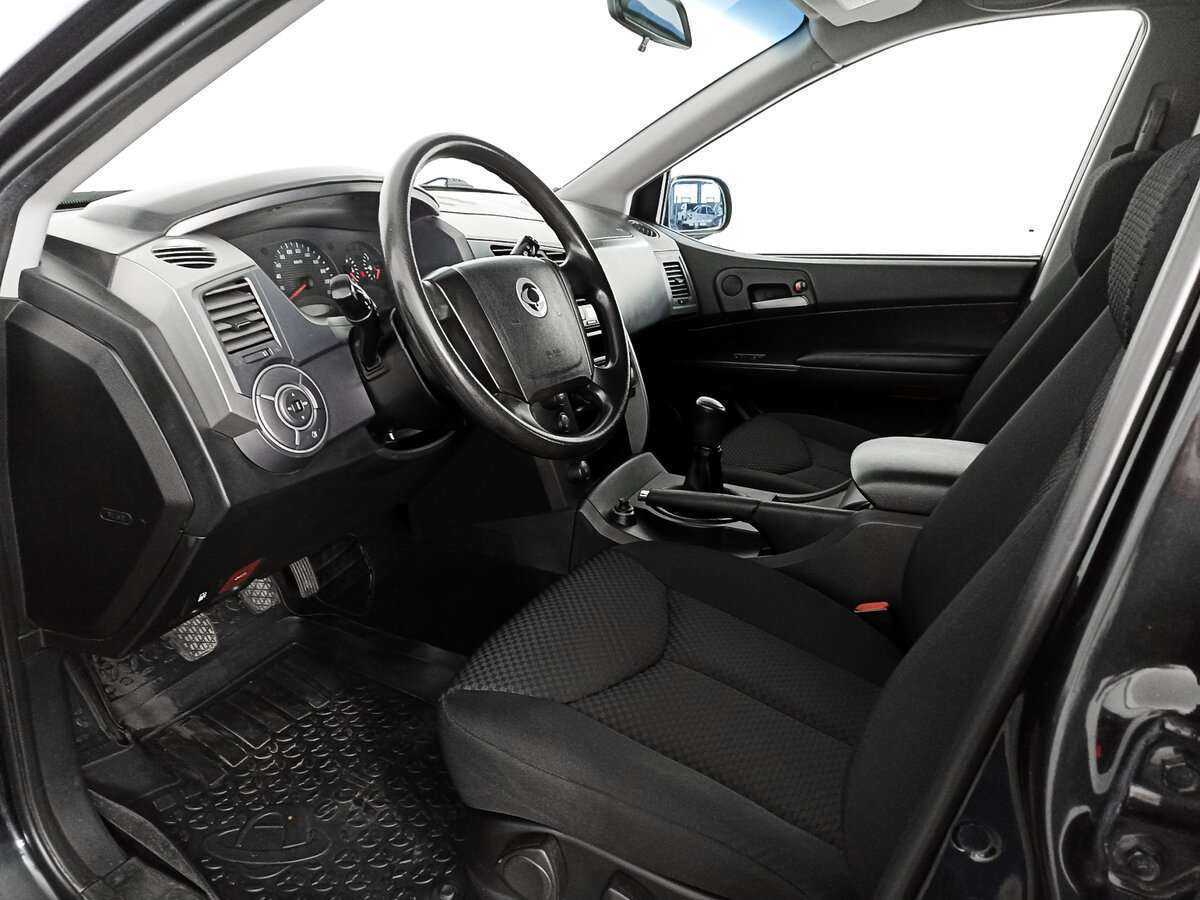 SsangYong Kyron б/у, 2012, Механическая. Фото: #13