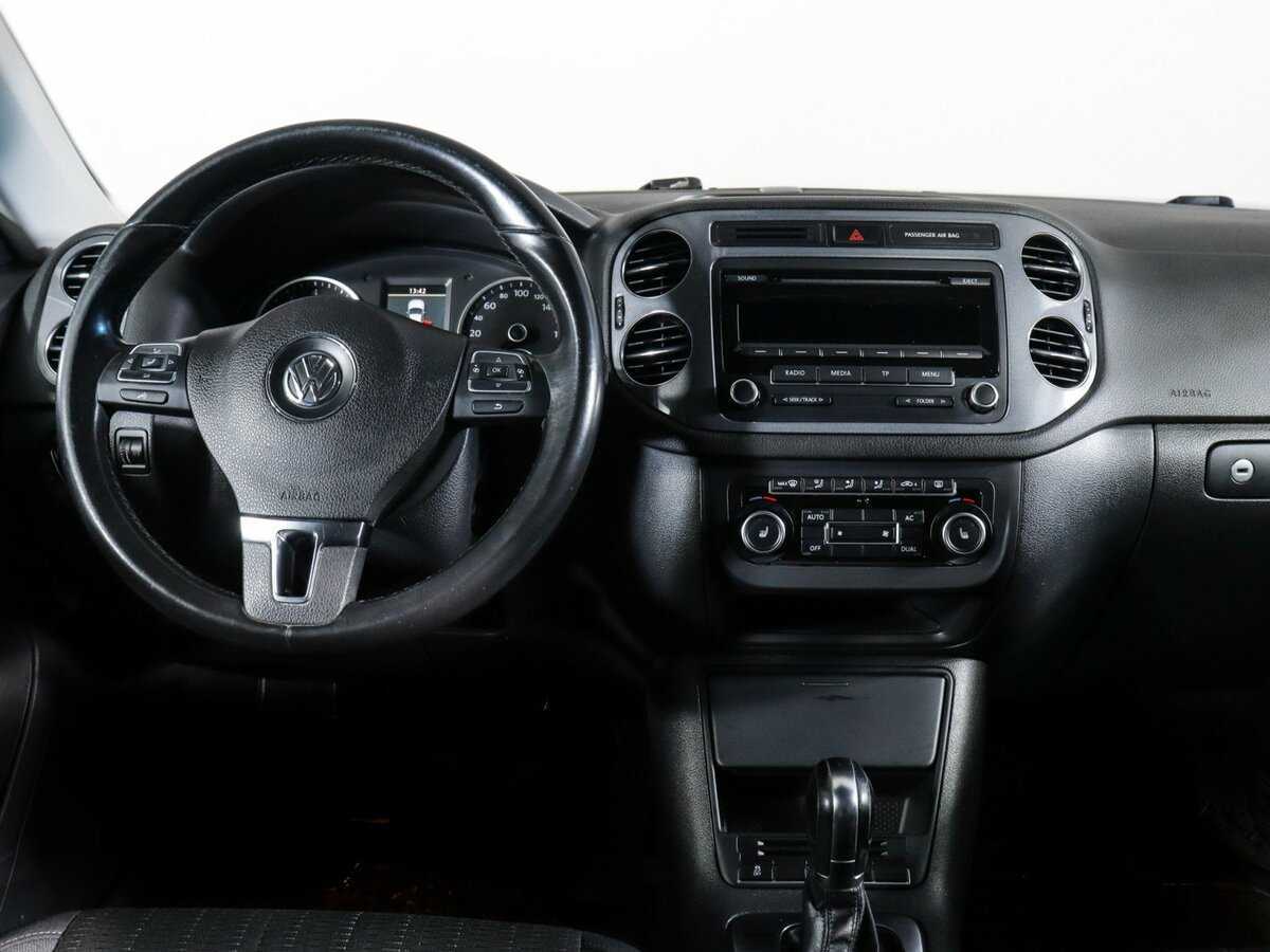 Volkswagen Tiguan б/у, 2012, Автоматическая. Фото: #11