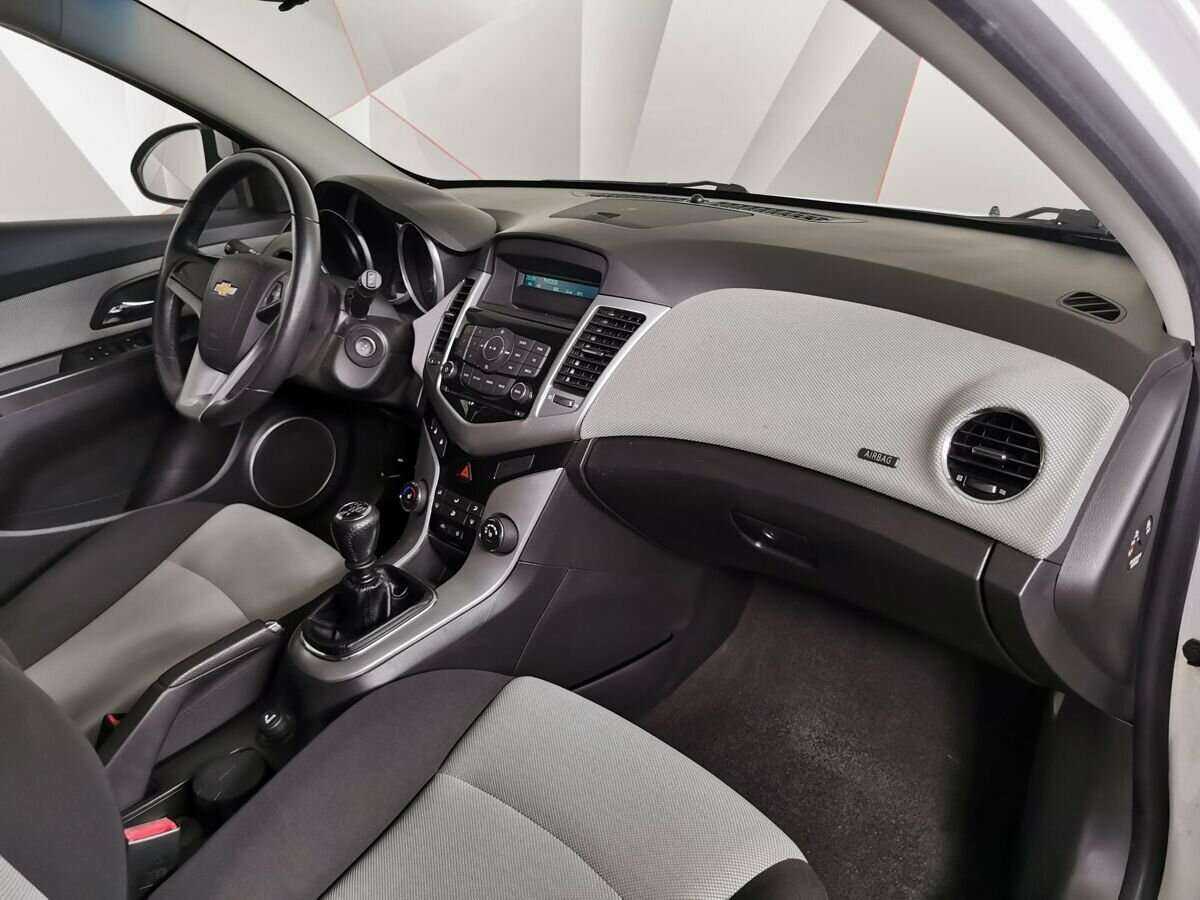 Chevrolet Cruze б/у, 2012, Механическая. Фото: #8