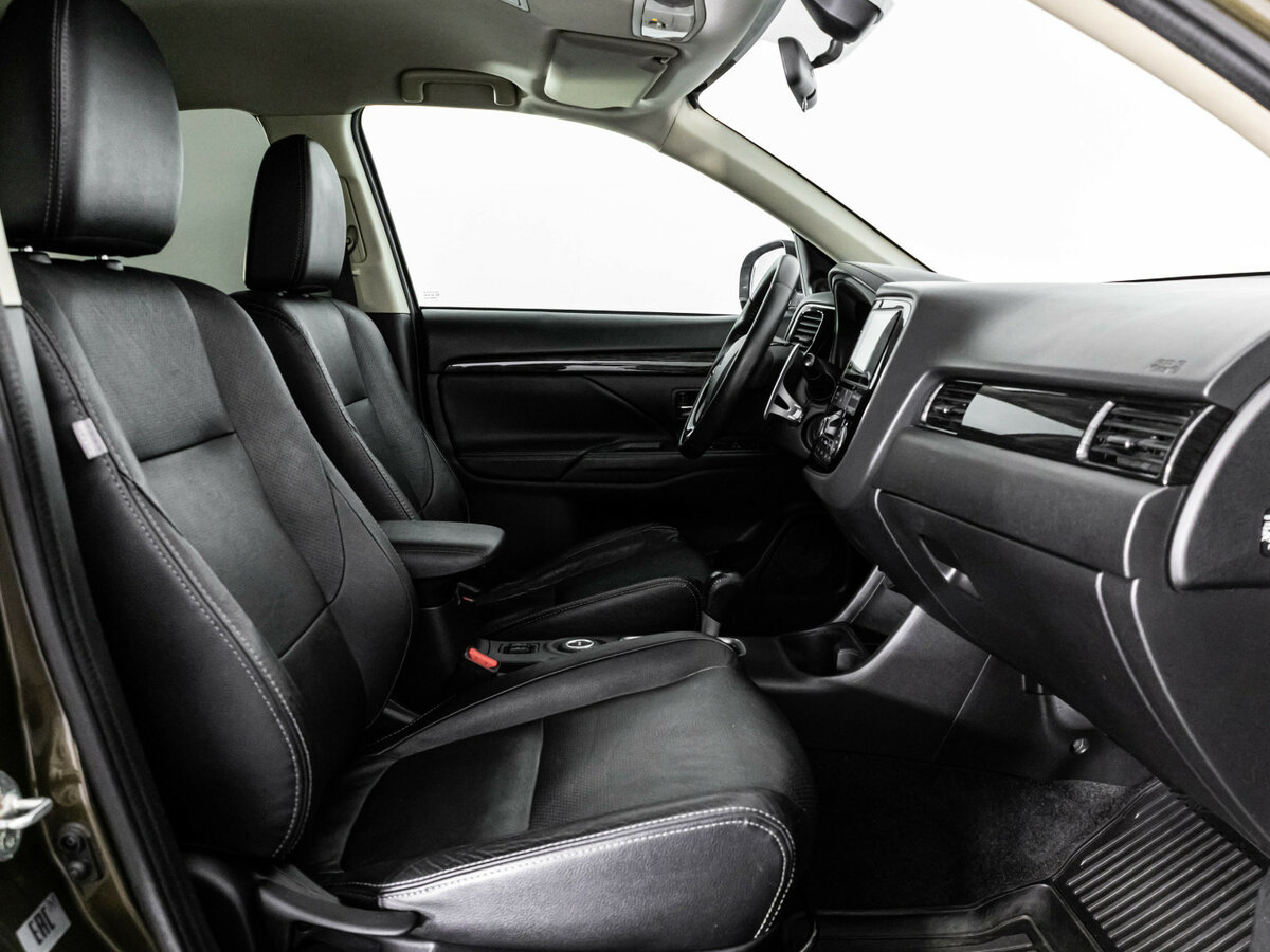 Mitsubishi Outlander б/у, 2015, Вариатор. Фото: #14