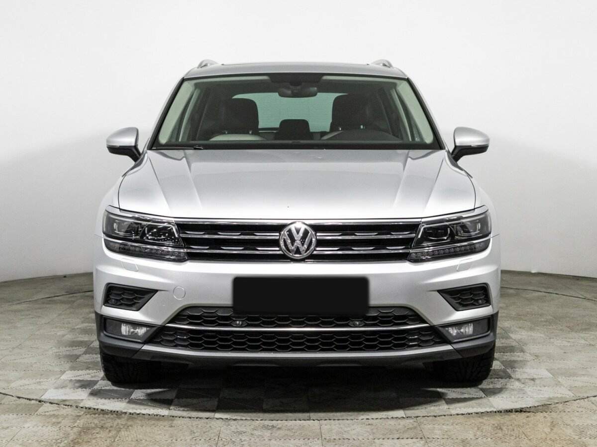 Volkswagen Tiguan б/у, 2018, Роботизированная. Фото: #1
