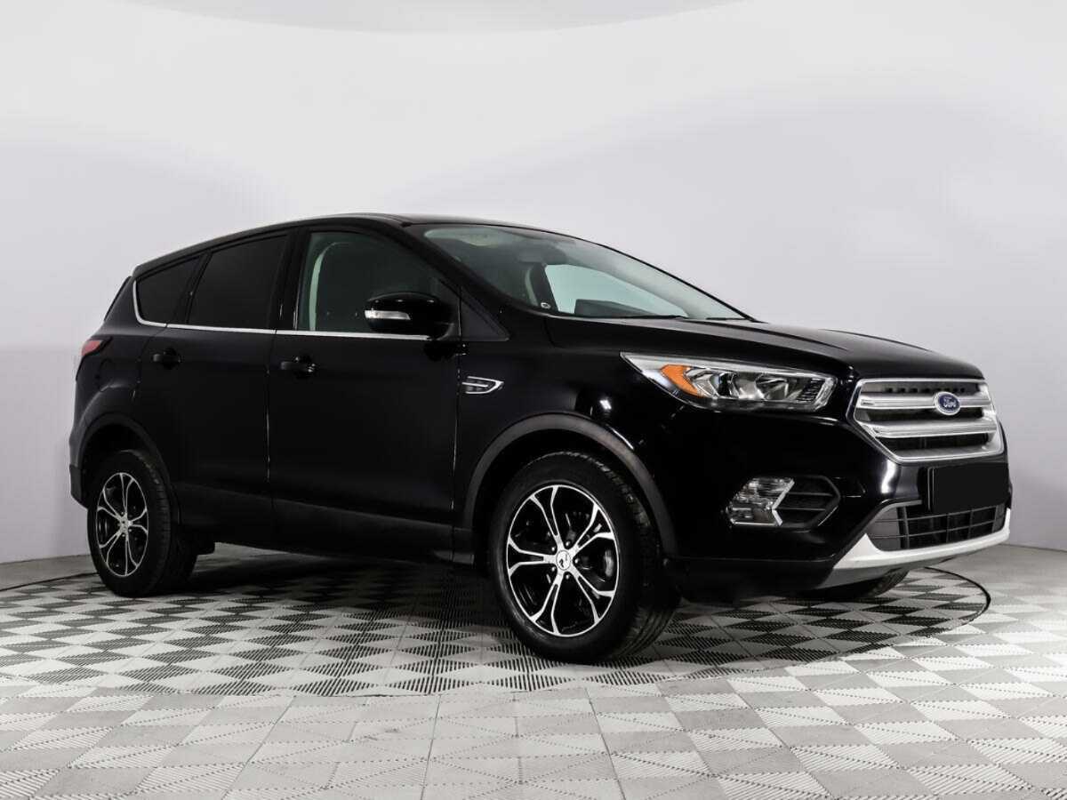 Ford Kuga б/у, 2017, Автоматическая. Фото: #2
