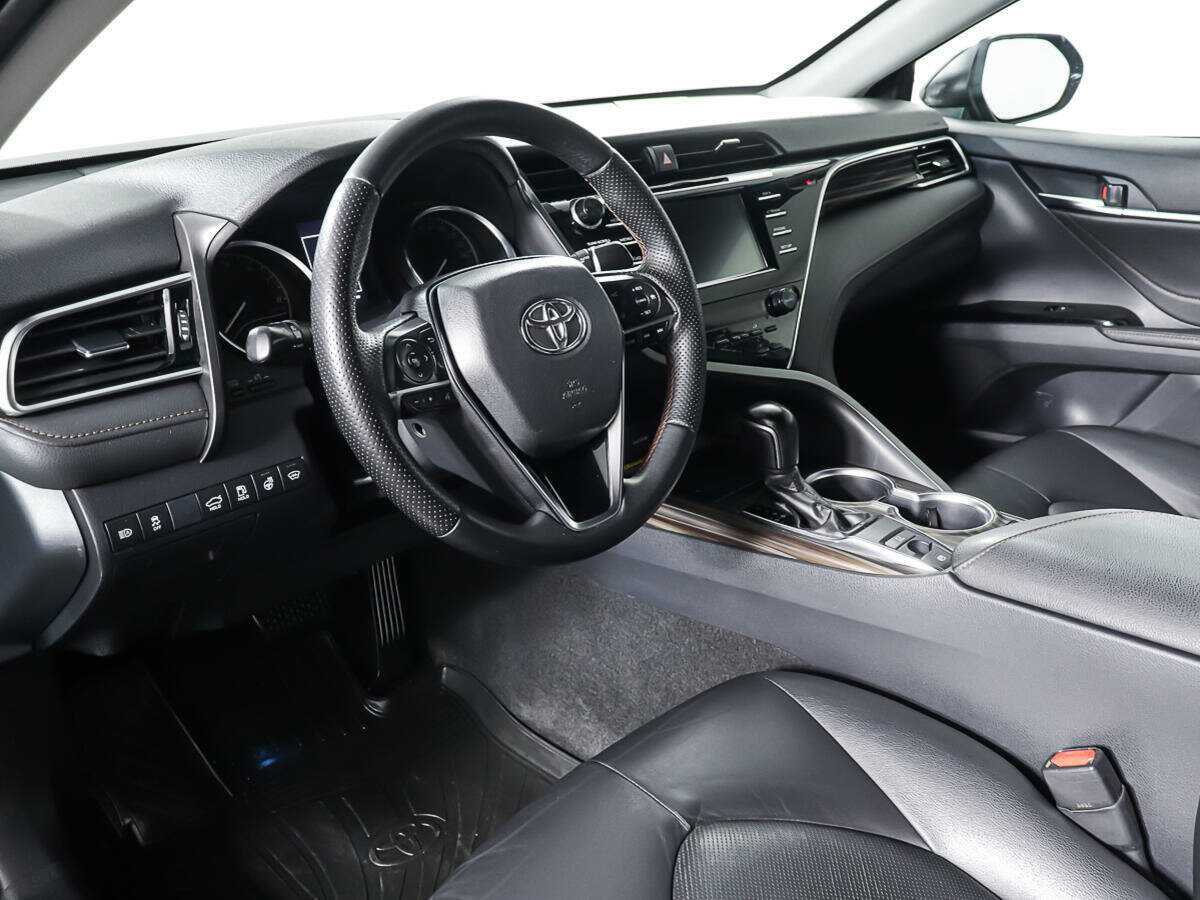 Toyota Camry б/у, 2019, Автоматическая. Фото: #11