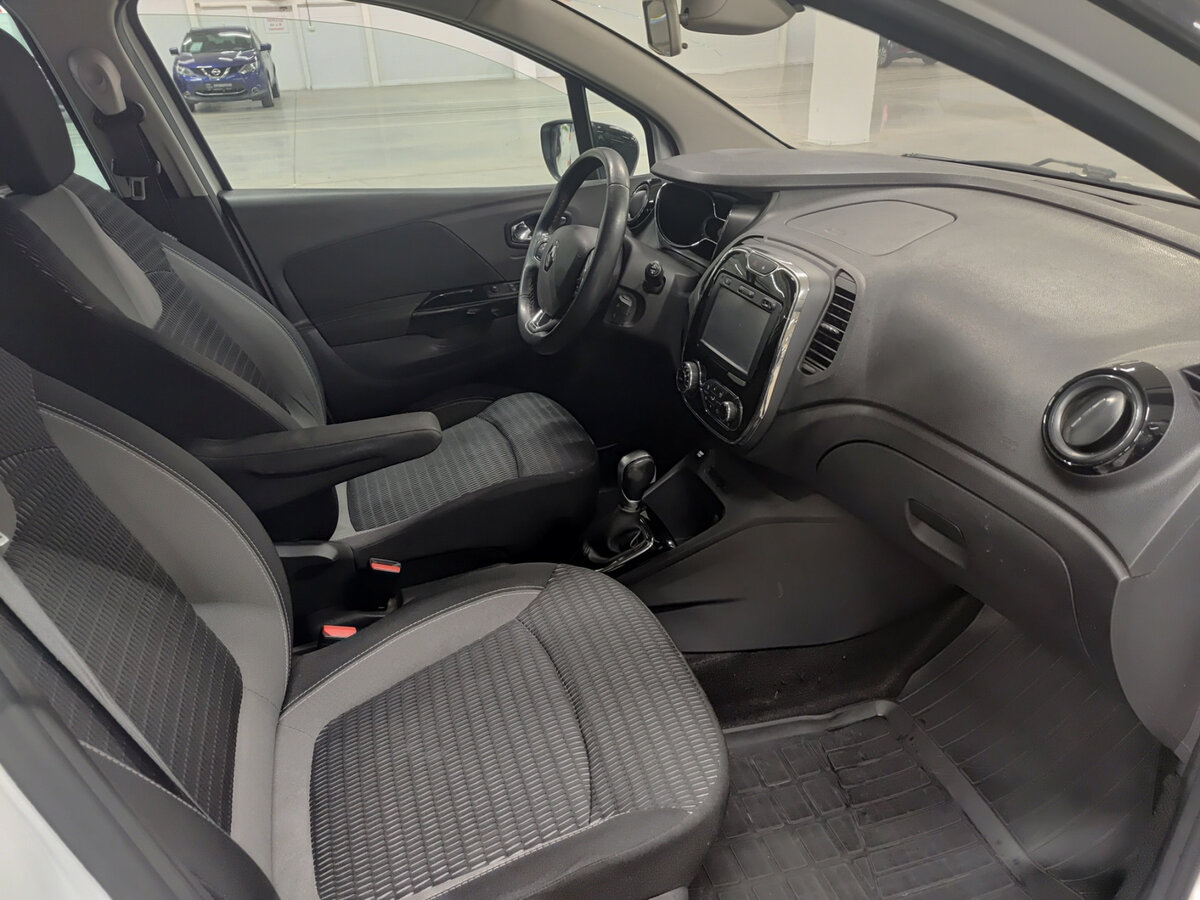 Renault Kaptur б/у, 2017, Вариатор. Фото: #10