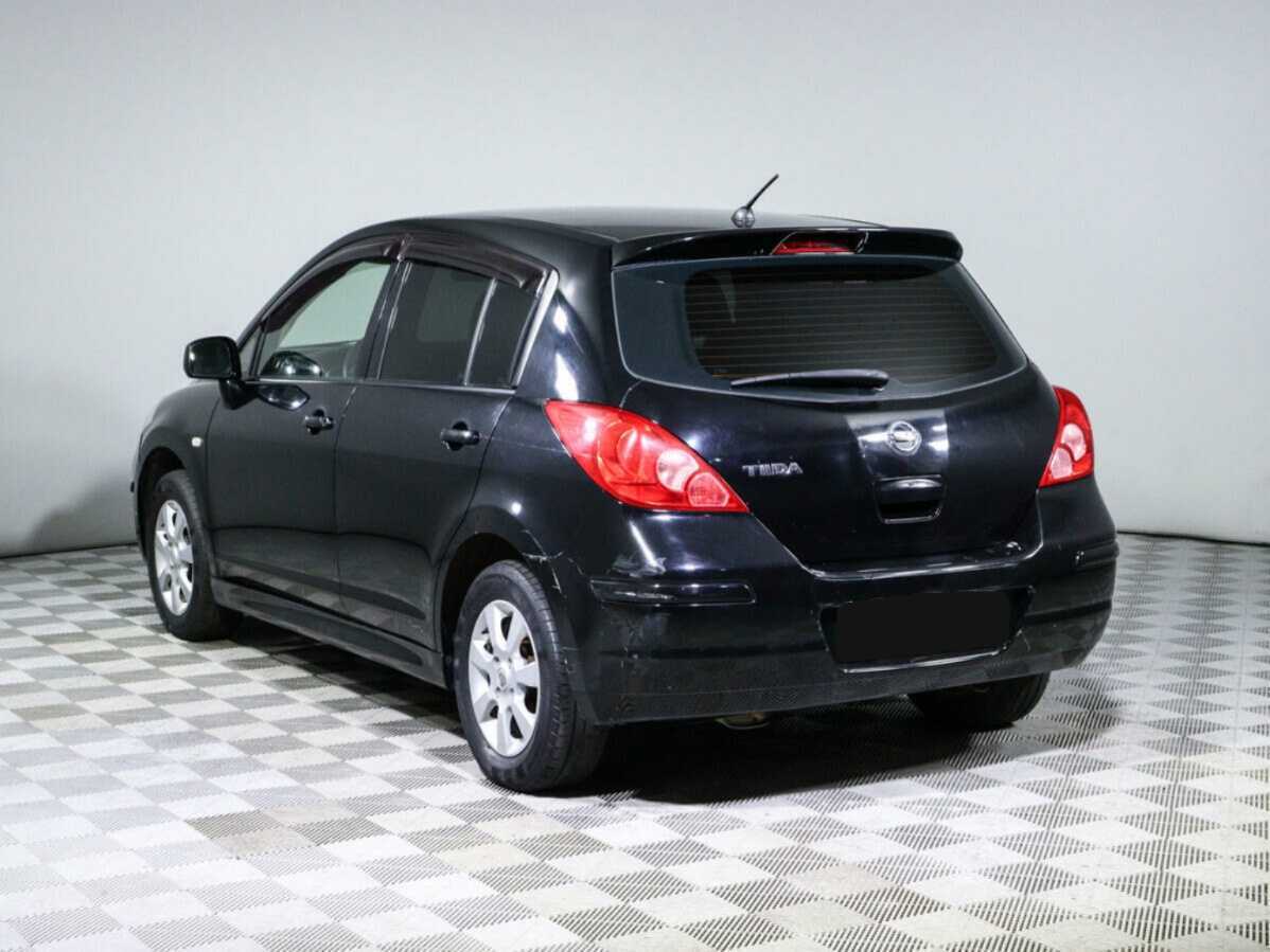 Nissan Tiida б/у, 2013, Автоматическая. Фото: #5