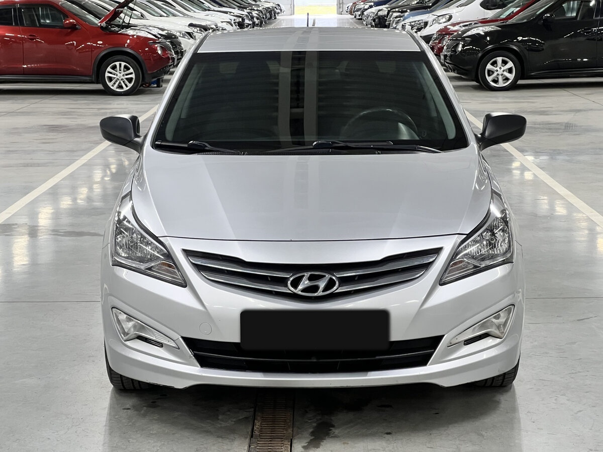Hyundai Solaris б/у, 2015, Механическая. Фото: #1