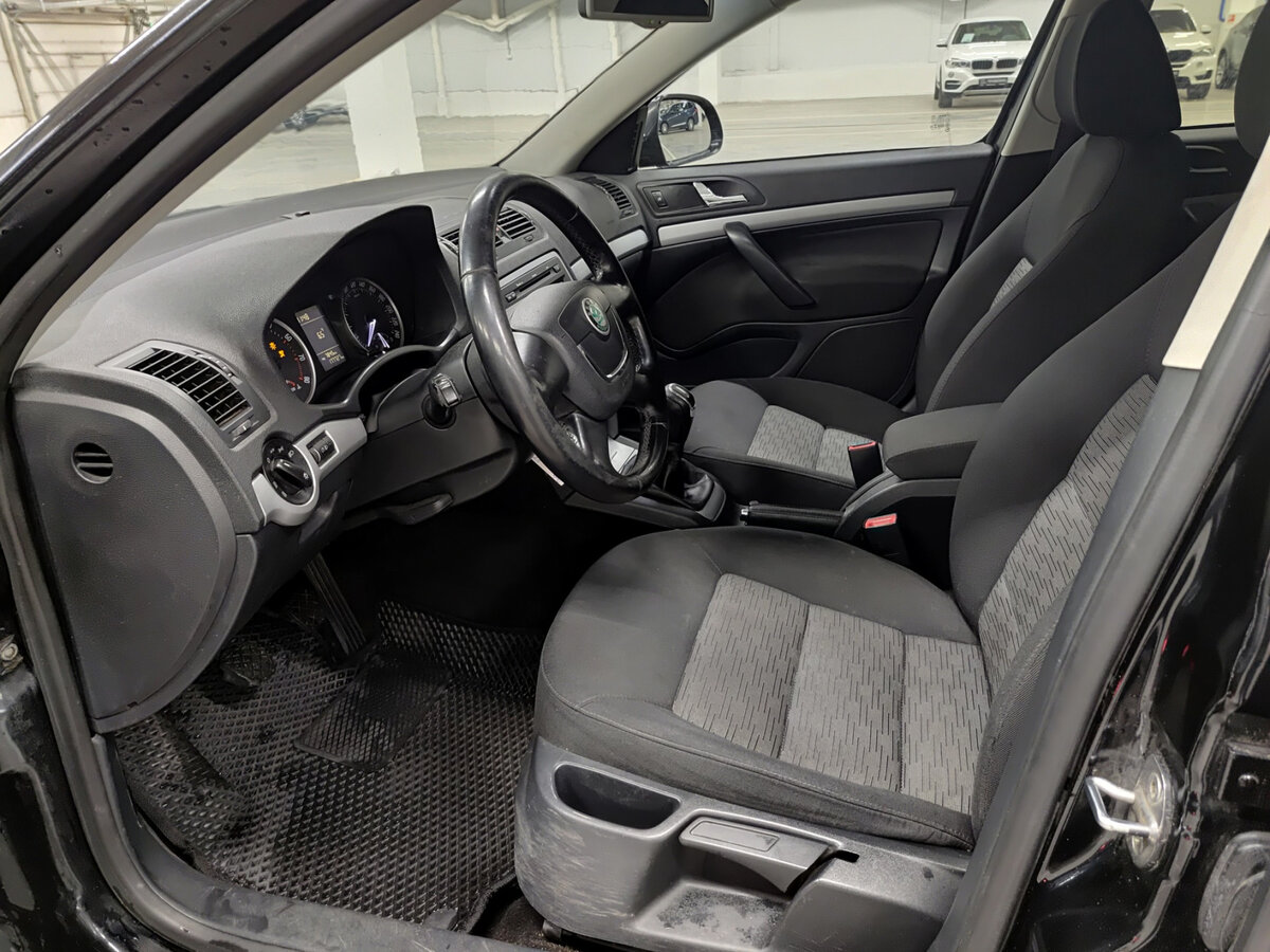 Skoda Octavia б/у, 2013, Механическая. Фото: #14