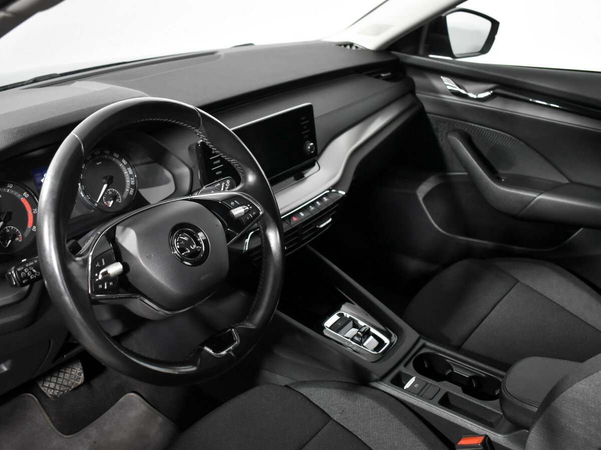 Skoda Octavia б/у, 2021, Автоматическая. Фото: #7
