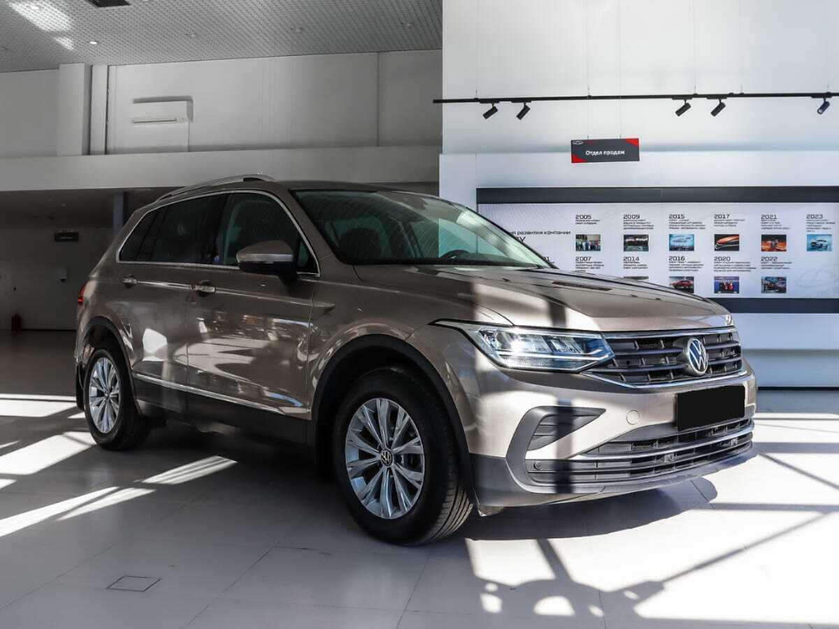 Volkswagen Tiguan б/у, 2021, Роботизированная. Фото: #2