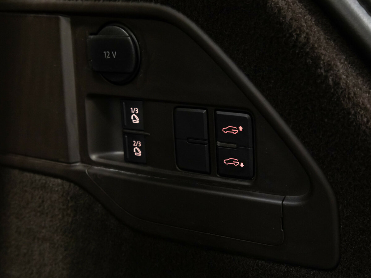 Volkswagen Touareg б/у, 2012, Автоматическая. Фото: #19