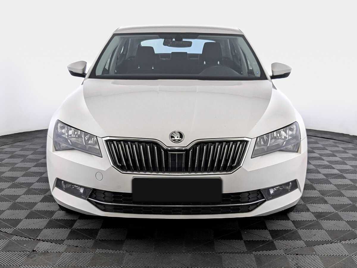Skoda Superb б/у, 2017, Роботизированная. Фото: #1
