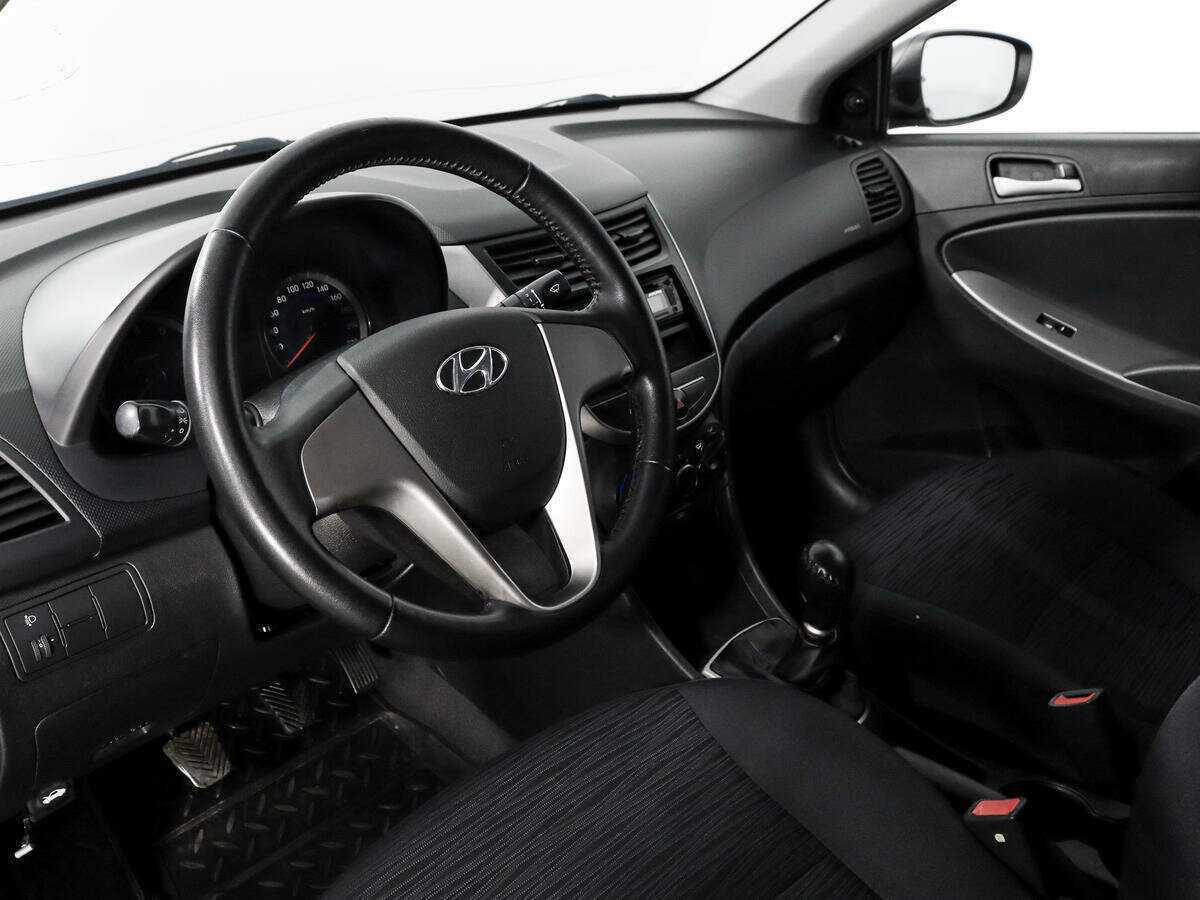 Hyundai Solaris б/у, 2014, Механическая. Фото: #5