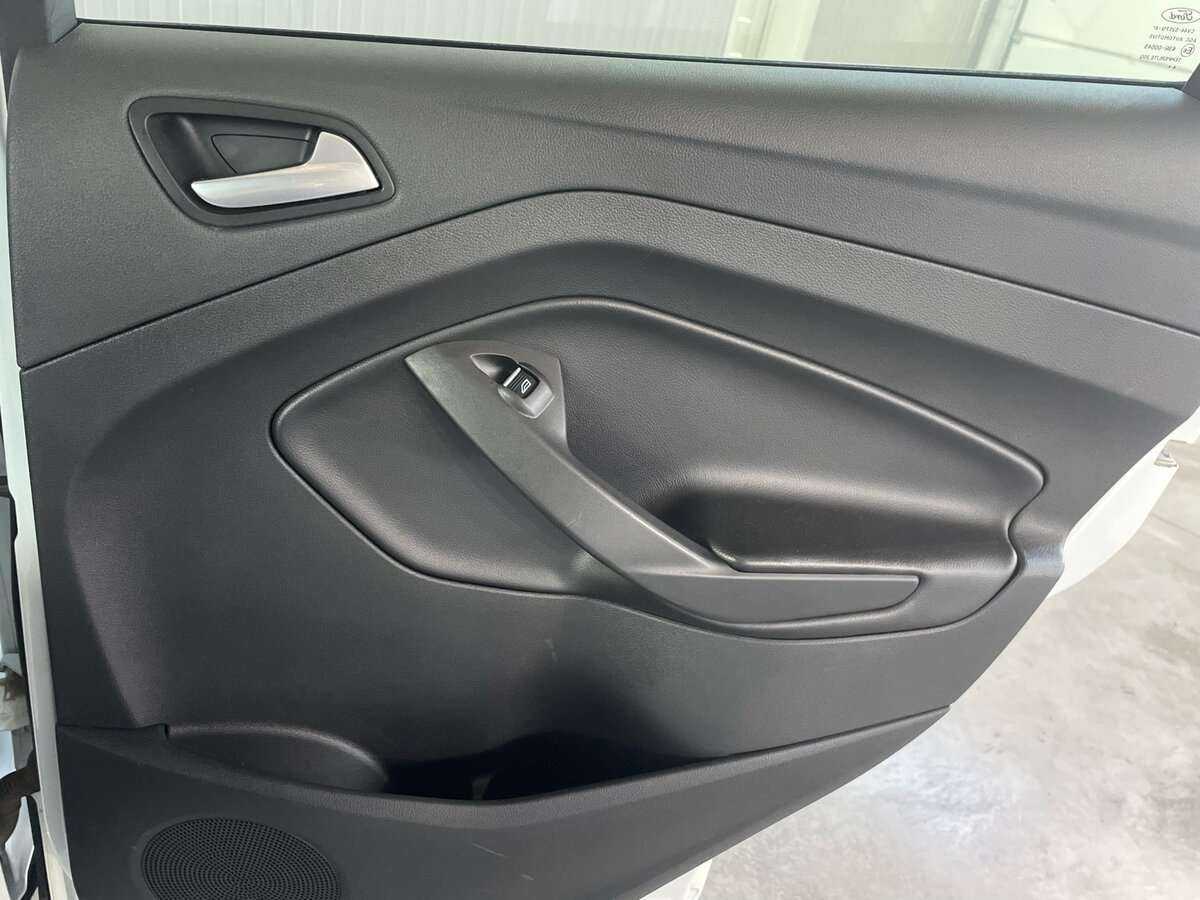 Ford Kuga б/у, 2015, Автоматическая. Фото: #22