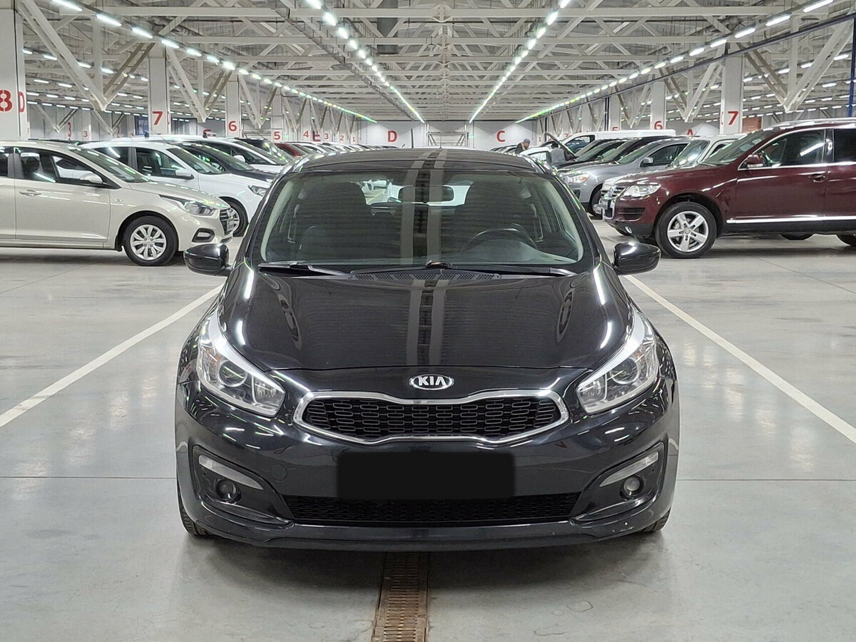 Kia Ceed б/у, 2015, Автоматическая. Фото: #1