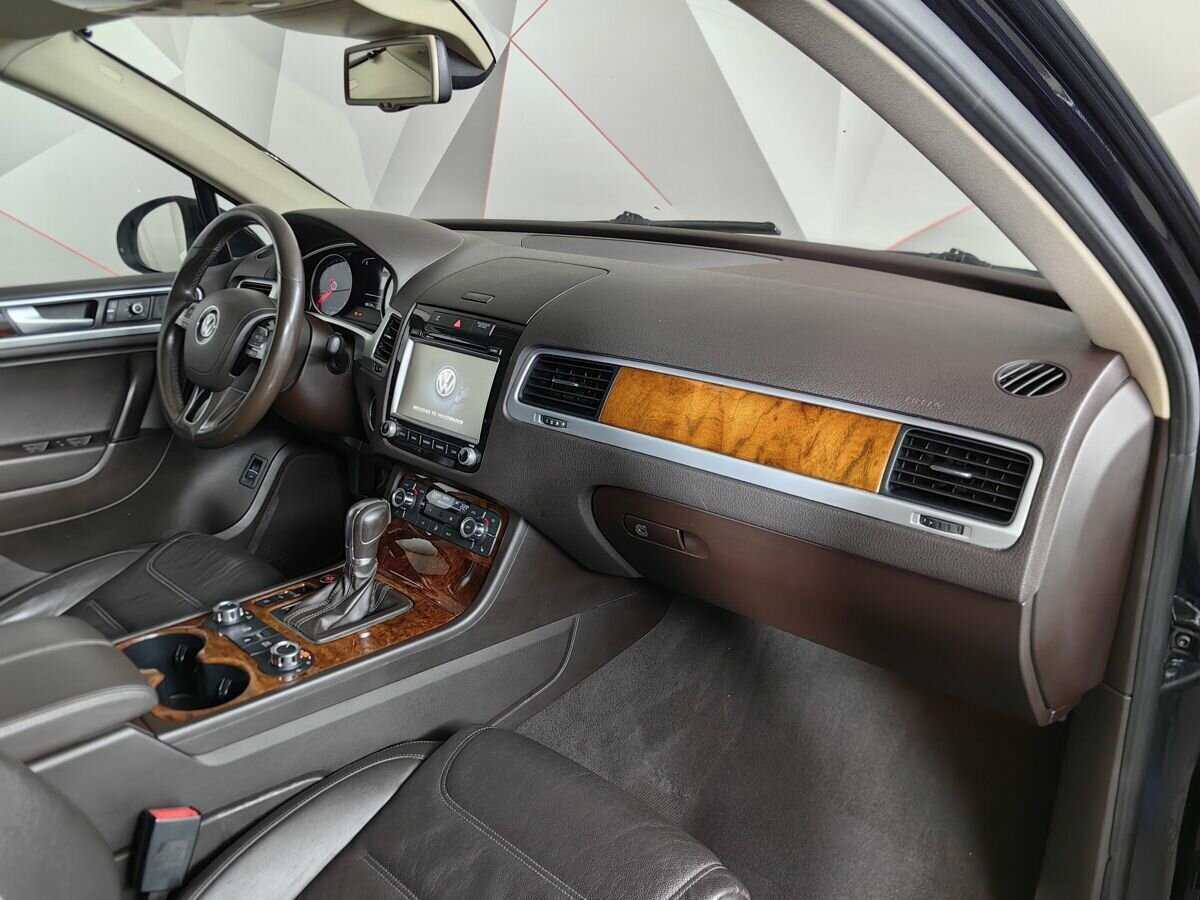 Volkswagen Touareg б/у, 2013, Автоматическая. Фото: #8