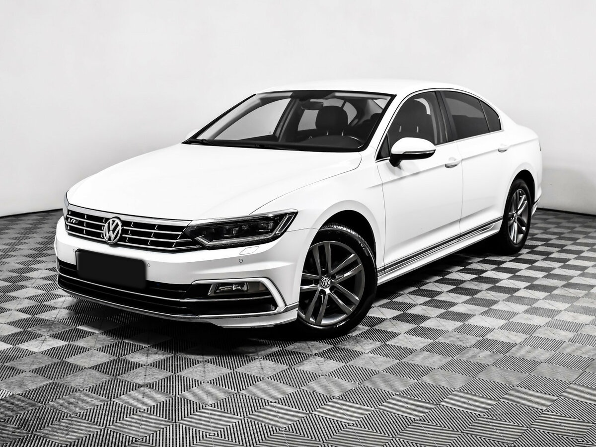 Volkswagen Passat б/у, 2018, Роботизированная. Фото: #0
