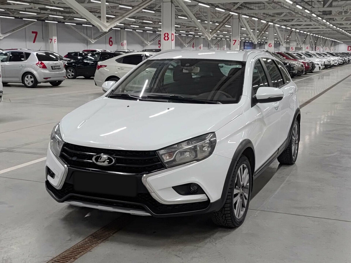 Lada (ВАЗ) Vesta б/у, 2018, Роботизированная. Посмотреть фото