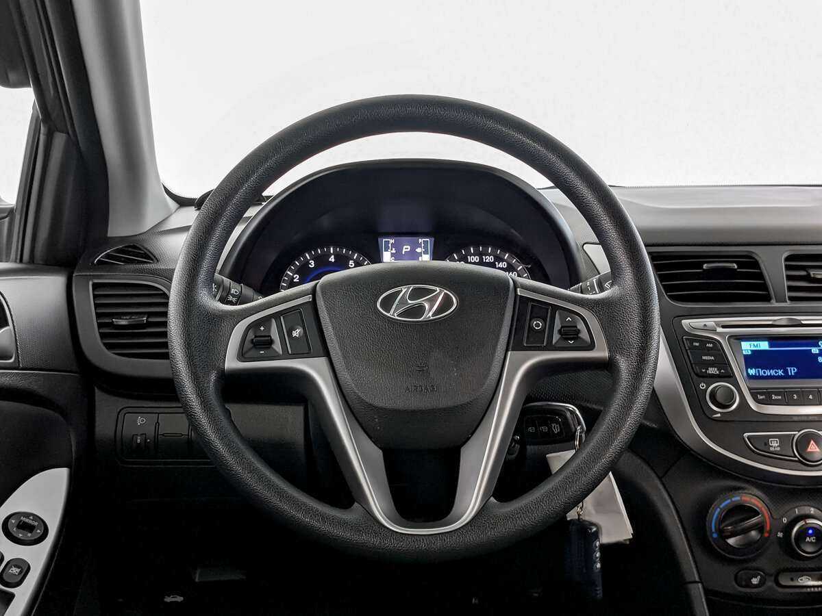 Hyundai Solaris б/у, 2015, Автоматическая. Фото: #16