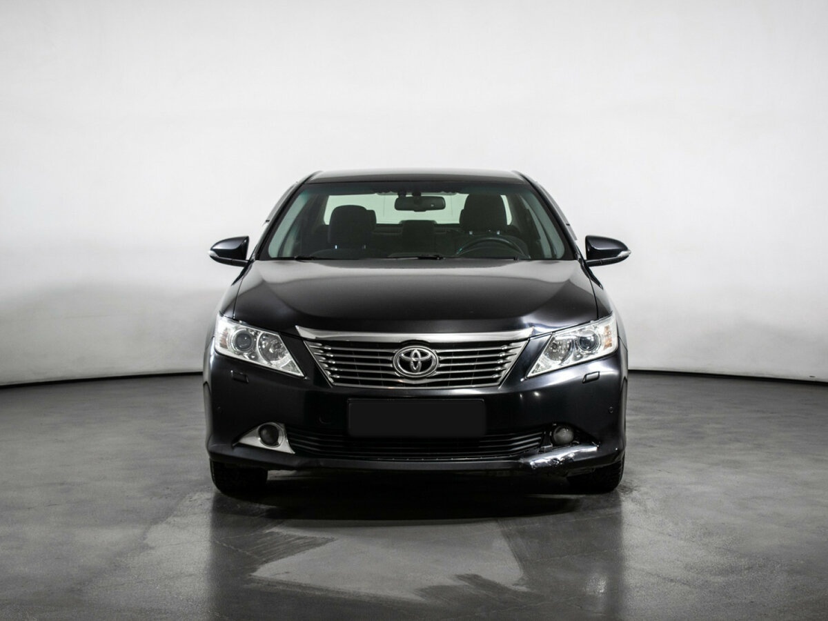 Toyota Camry б/у, 2013, Автоматическая. Фото: #1