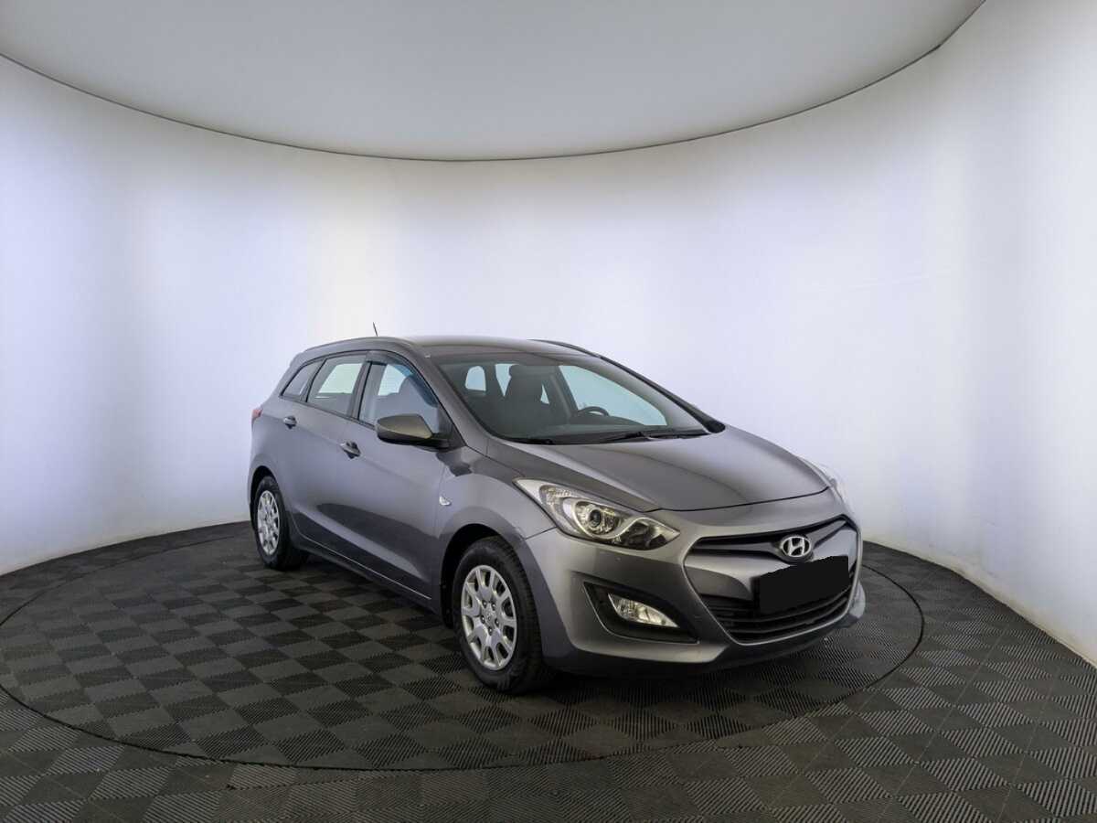 Hyundai i30 б/у, 2014, Автоматическая. Фото: #2