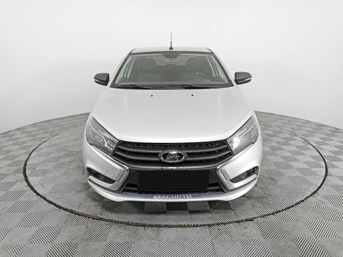 Lada (ВАЗ) Vesta б/у, 2018, Механическая. Фото: #1