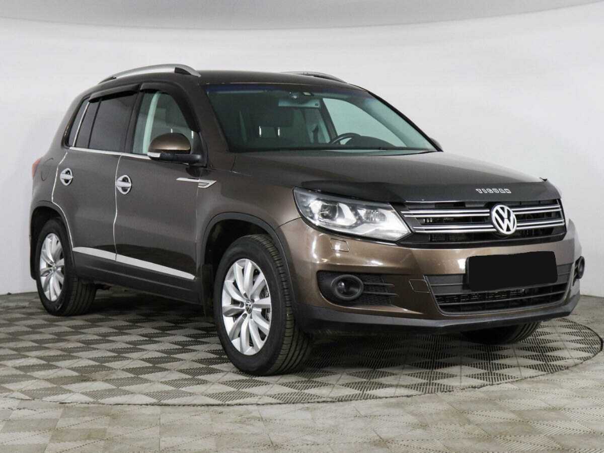 Volkswagen Tiguan б/у, 2016, Автоматическая. Фото: #2