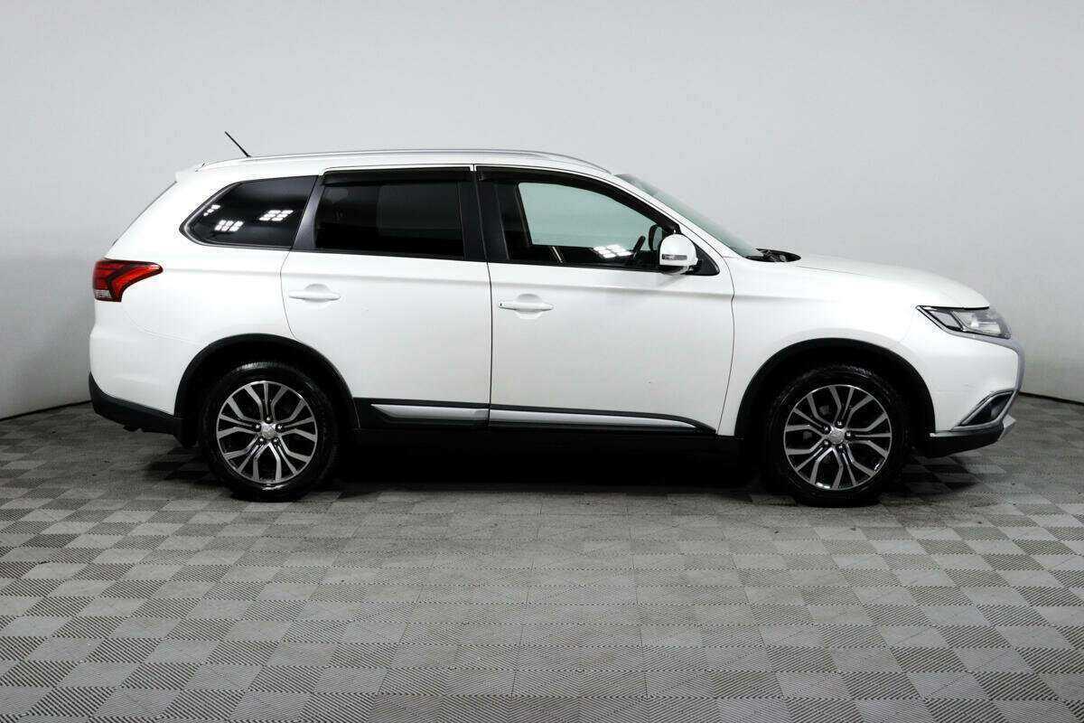 Mitsubishi Outlander б/у, 2015, Вариатор. Фото: #3