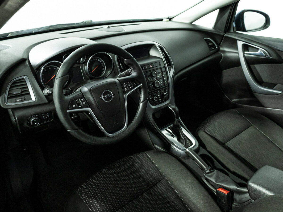 Opel Astra б/у, 2013, Автоматическая. Фото: #10