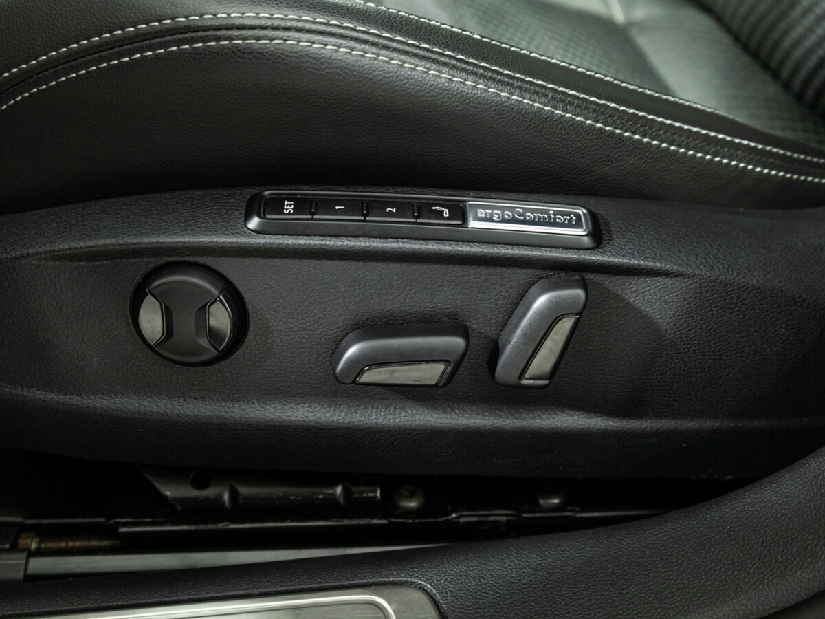 Volkswagen Passat б/у, 2021, Роботизированная. Фото: #13