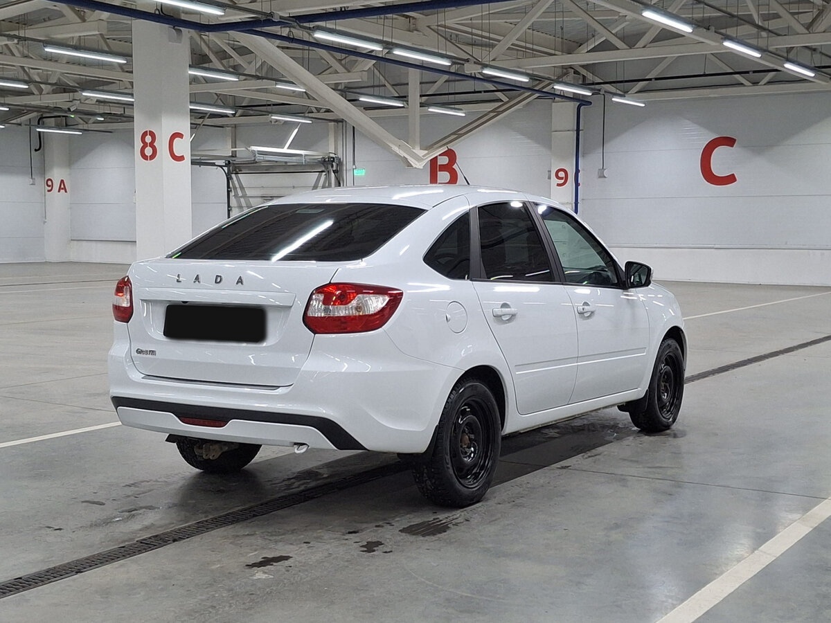 Lada (ВАЗ) Granta б/у, 2023, Механическая. Фото: #4