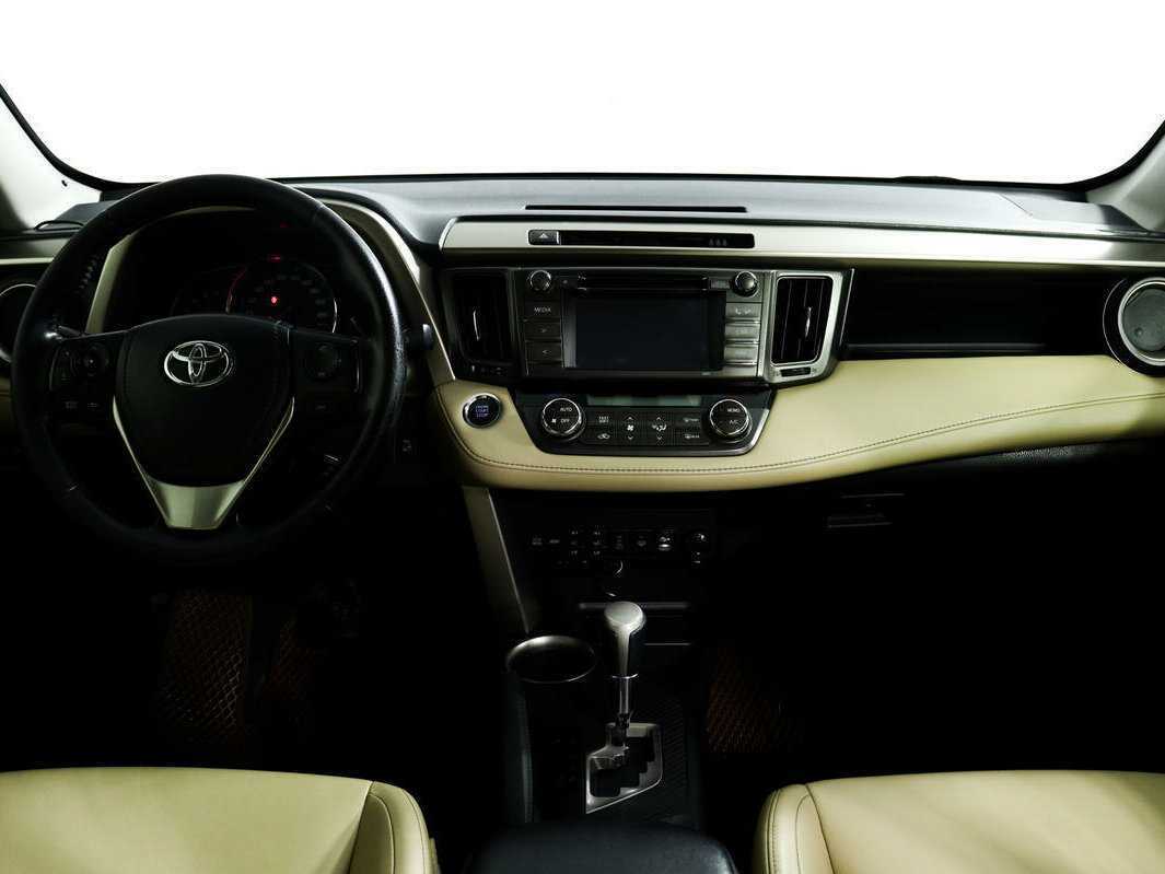 Toyota RAV4 б/у, 2015, Автоматическая. Фото: #10
