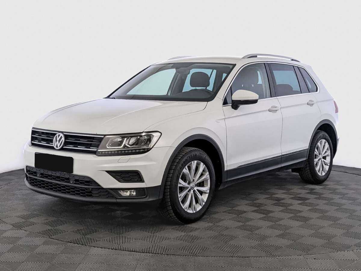 Volkswagen Tiguan б/у, 2018, Роботизированная. Посмотреть фото