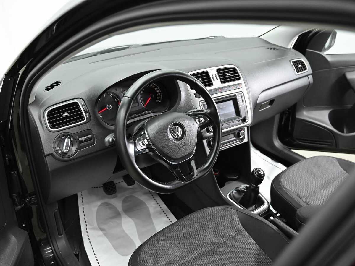 Volkswagen Polo б/у, 2017, Механическая. Фото: #6