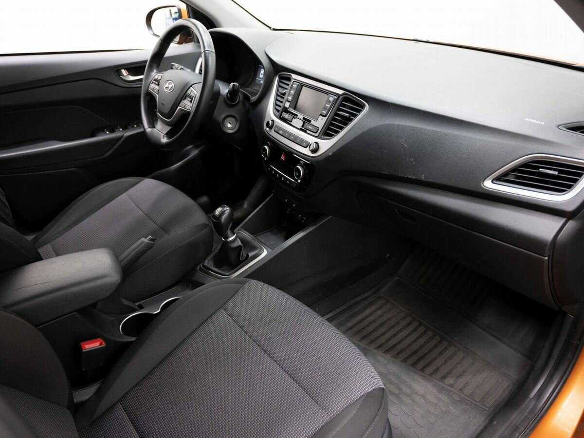 Hyundai Solaris б/у, 2018, Механическая. Фото: #10