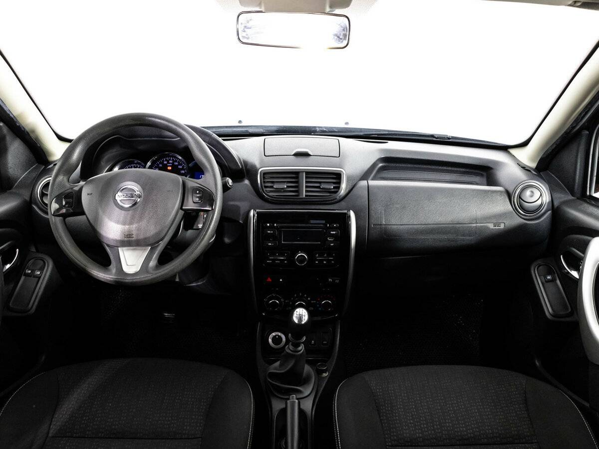 Nissan Terrano б/у, 2018, Механическая. Фото: #7
