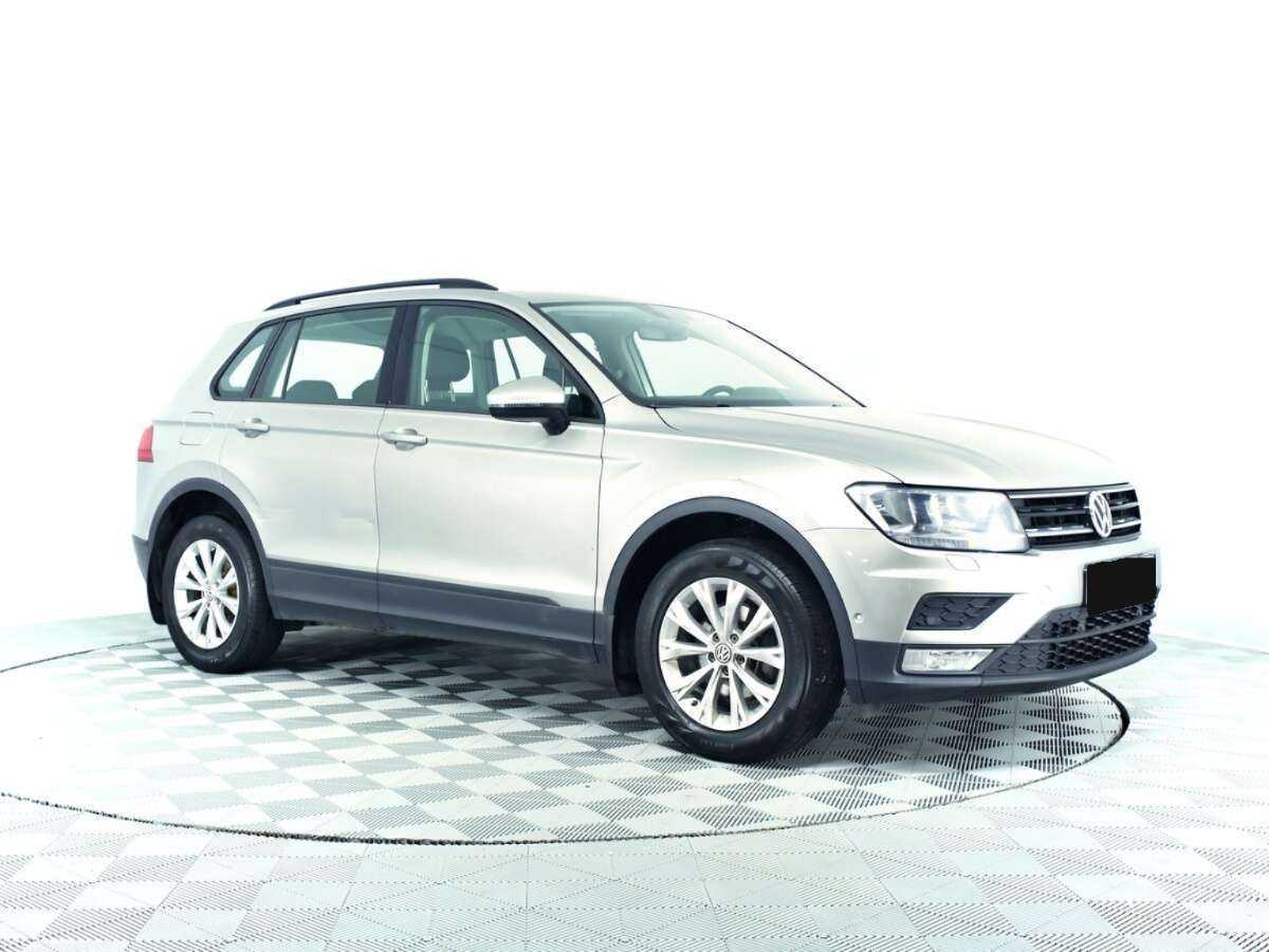 Volkswagen Tiguan б/у, 2017, Роботизированная. Фото: #2