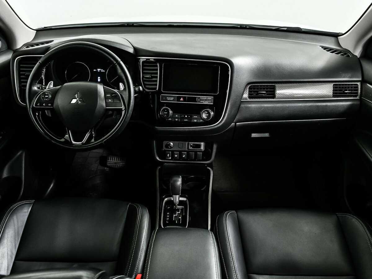 Mitsubishi Outlander б/у, 2019, Вариатор. Фото: #8