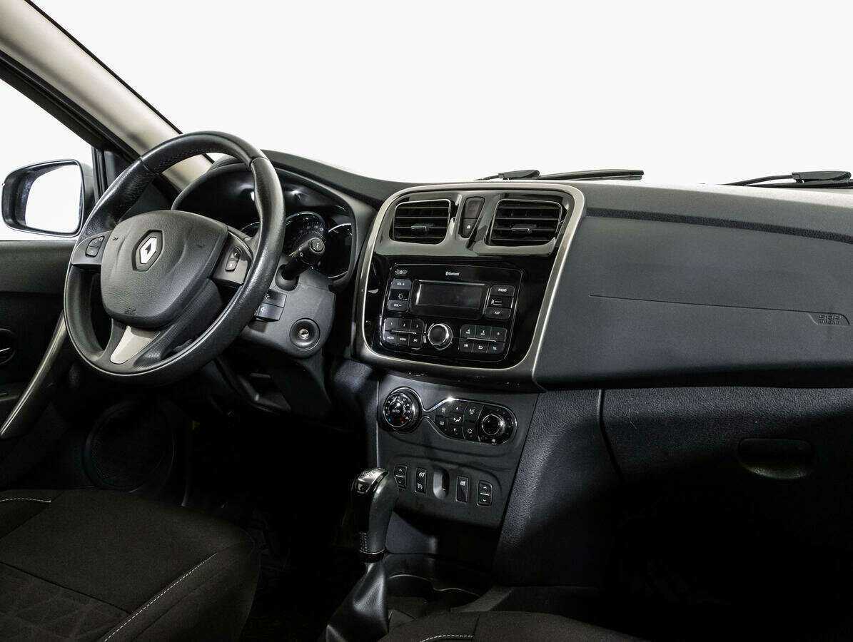 Renault Sandero б/у, 2017, Автоматическая. Фото: #8