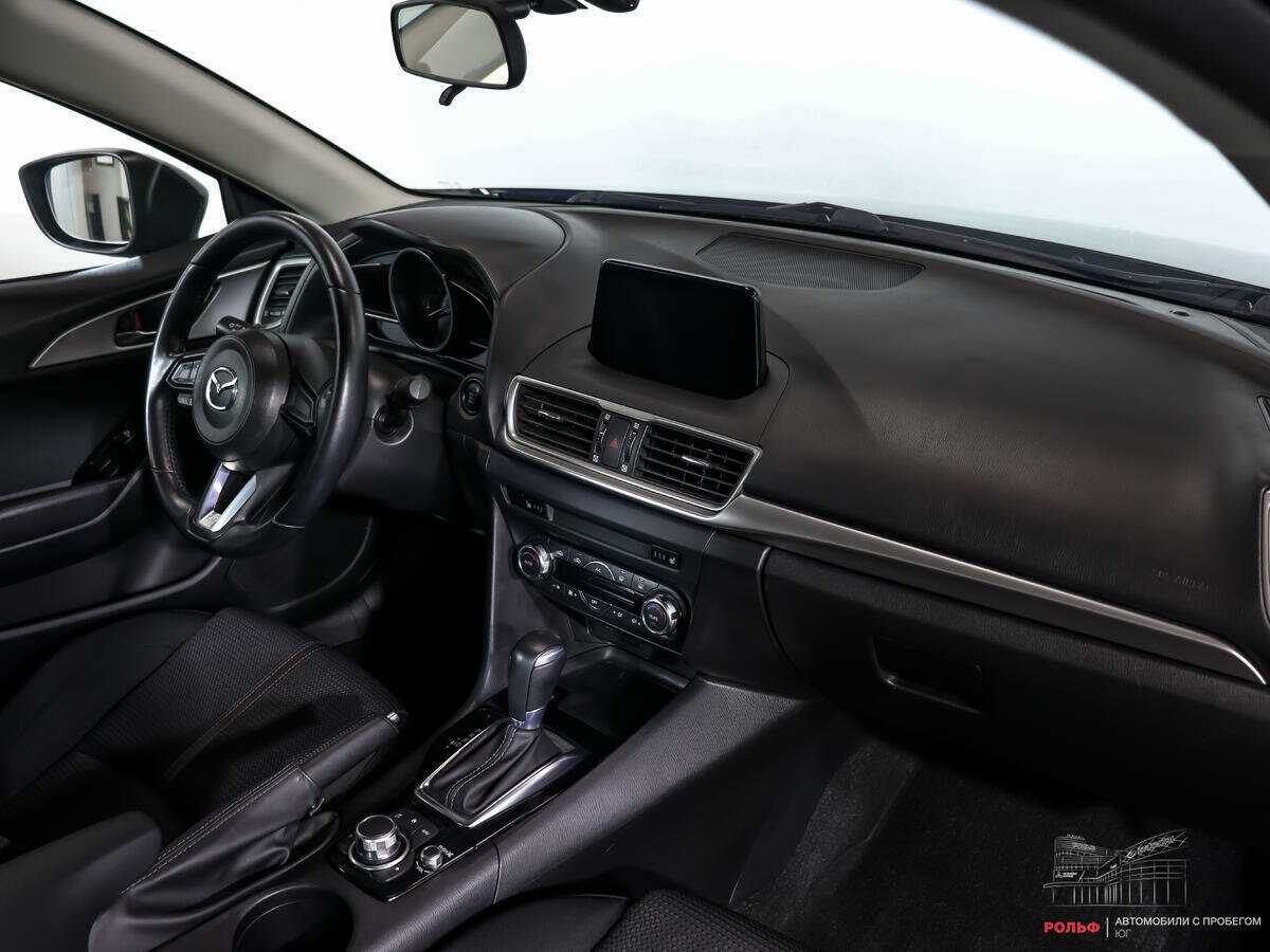 Mazda 3 б/у, 2017, Автоматическая. Фото: #7