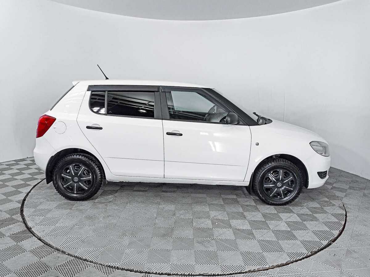 Skoda Fabia б/у, 2012, Механическая. Фото: #3