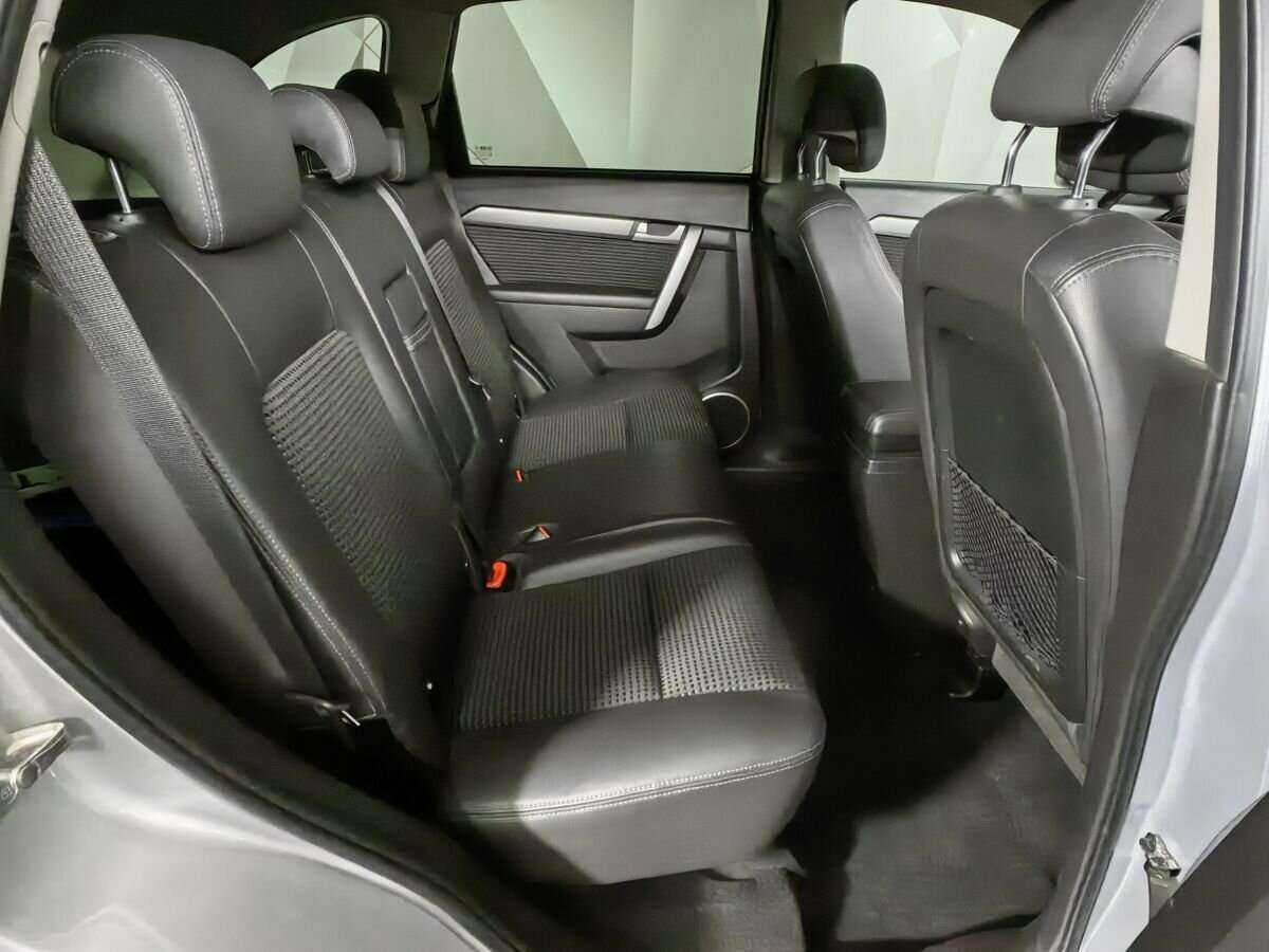 Chevrolet Captiva б/у, 2013, Автоматическая. Фото: #11