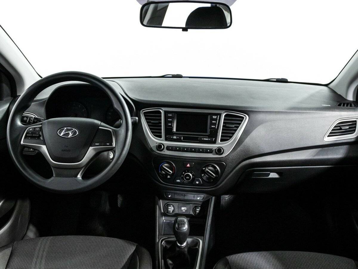 Hyundai Solaris б/у, 2019, Механическая. Фото: #12