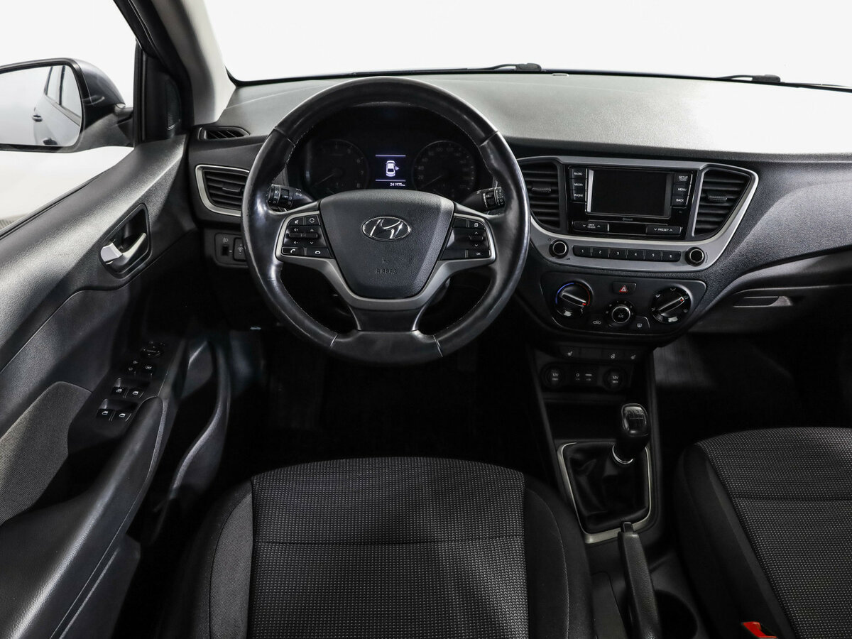 Hyundai Solaris б/у, 2018, Механическая. Фото: #7