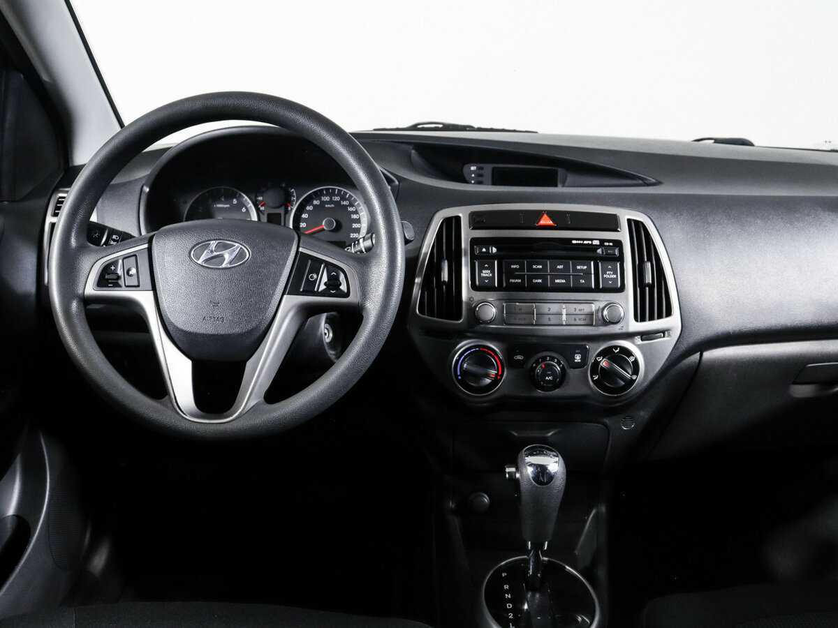 Hyundai i20 б/у, 2012, Автоматическая. Фото: #8