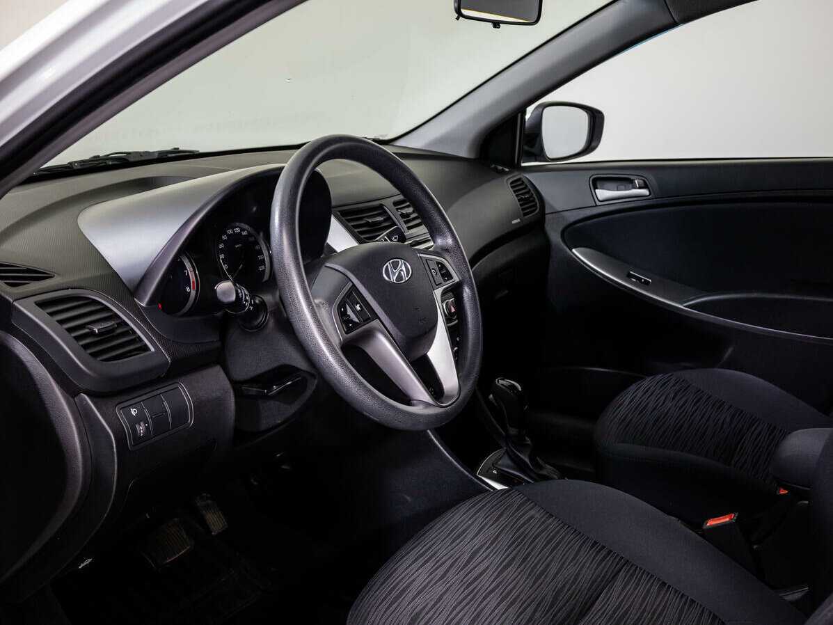 Hyundai Solaris б/у, 2016, Автоматическая. Фото: #10