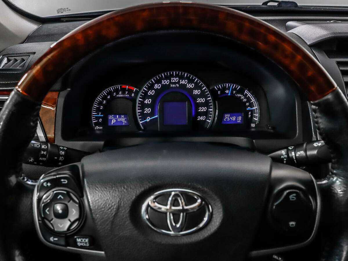 Toyota Camry б/у, 2012, Автоматическая. Фото: #18