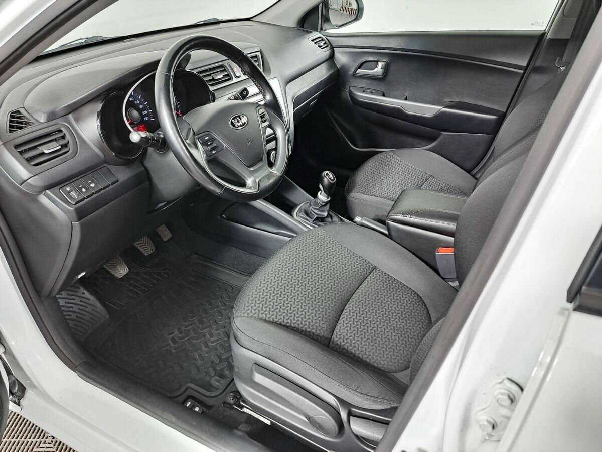Kia Rio б/у, 2017, Механическая. Фото: #13