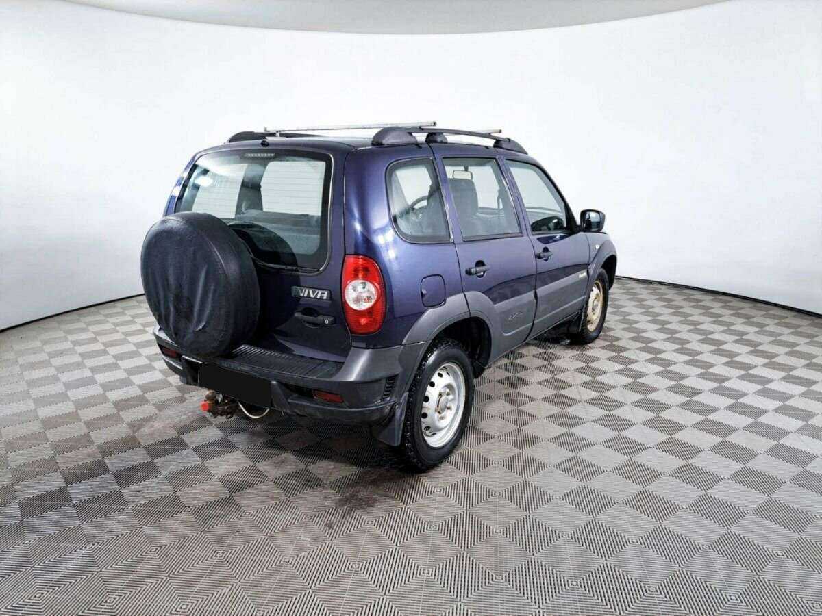 Chevrolet Niva б/у, 2017, Механическая. Фото: #4
