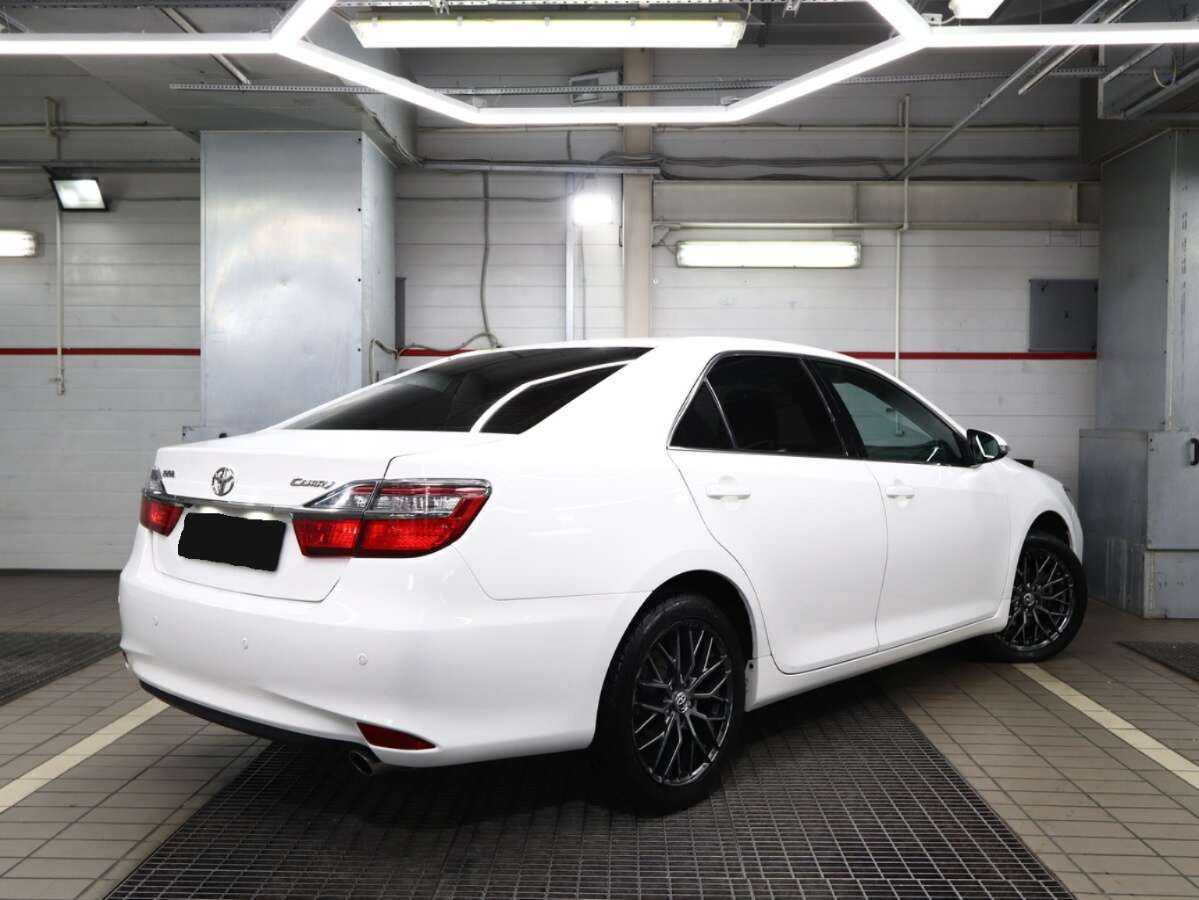 Toyota Camry б/у, 2016, Автоматическая. Фото: #1